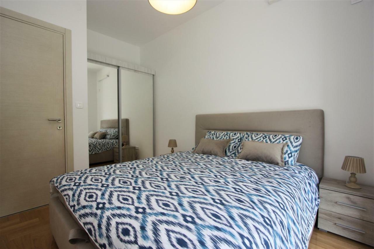 One Bedroom Apartment Lavander Morinj Kotor Buitenkant foto